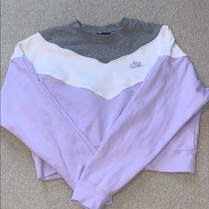 NEW NIKE CROPPED SWEATSHIRT